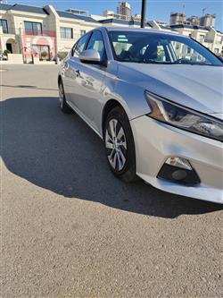 نيسان ألتيما